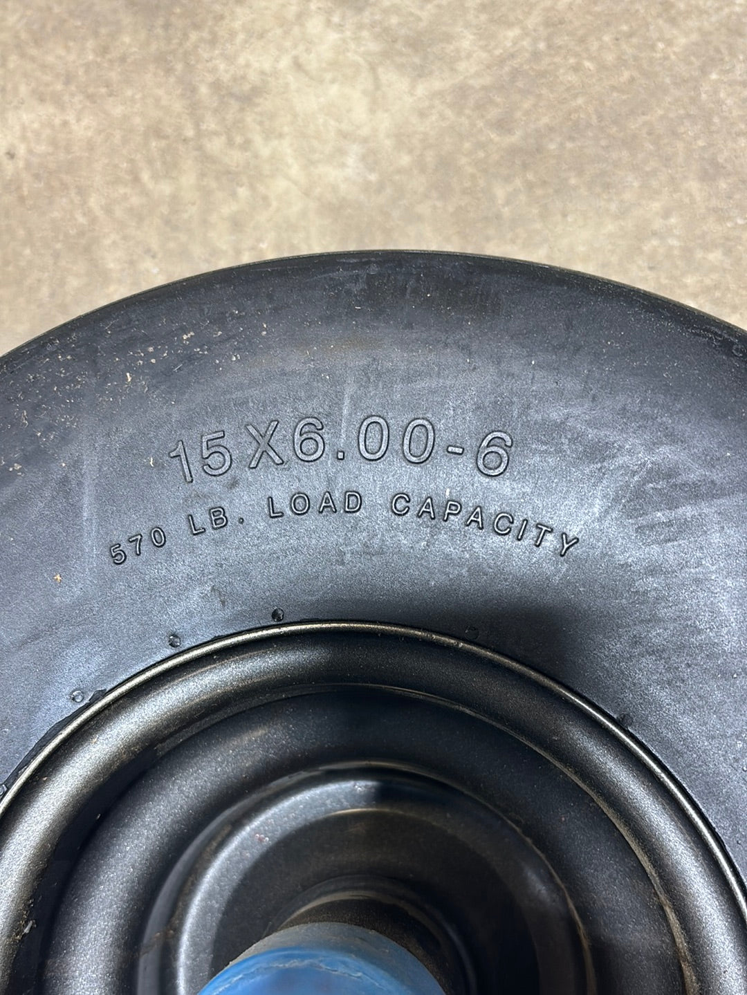 79214300 Tire kit